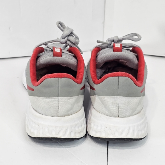 Nike Gray and Red Running Shoes Sz 4 - Picture 4 of 8